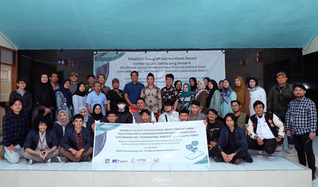 Read more about the article Prodi Desain Grafis FDKV Universitas Widyatama Laksanakan Kegiatan Pengabdian kepada Masyarakat di Desa Karyawangi Kabupaten Bandung Barat