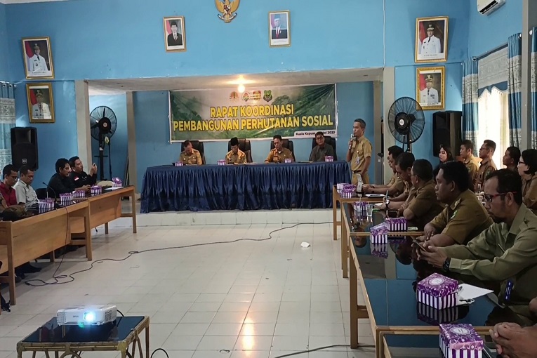 Read more about the article Rapat Koordinasi Pembangunan Perhutanan Sosial Di Kabupaten Kapuas