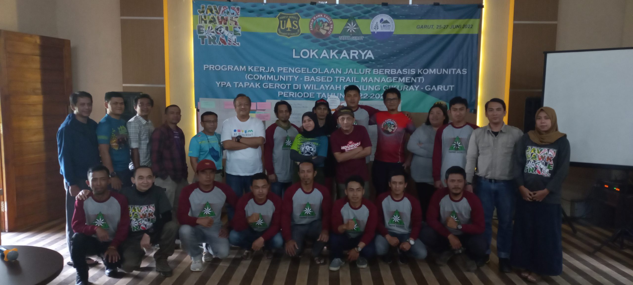 Read more about the article Lokakarya Program Pengelolaan Jalur Berbasis Komunitas (Community-Based Trail Management) YPA Tapak Gerot di Garut,  25 – 27 Juni 2022